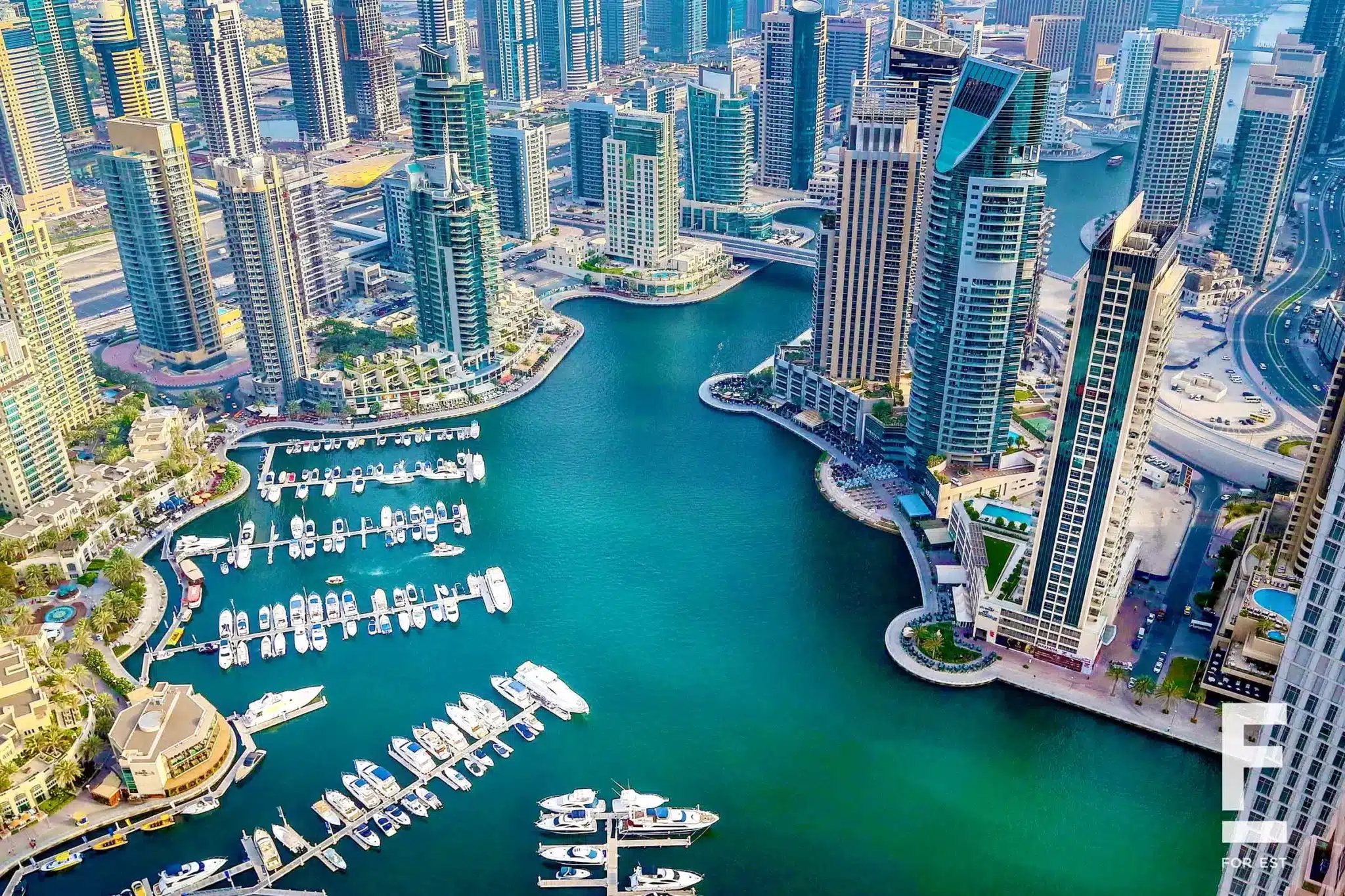 jz2w8aik0bugu8srosh64guk9vct_1496478637_Dubai-Marina-emerald-green-water.jpg